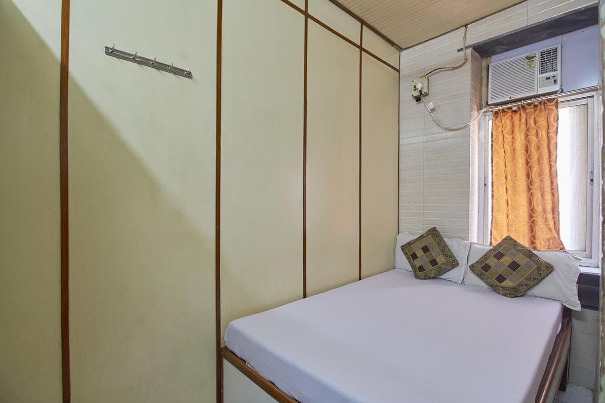 Plaza Guest House Мумбаї Екстер'єр фото